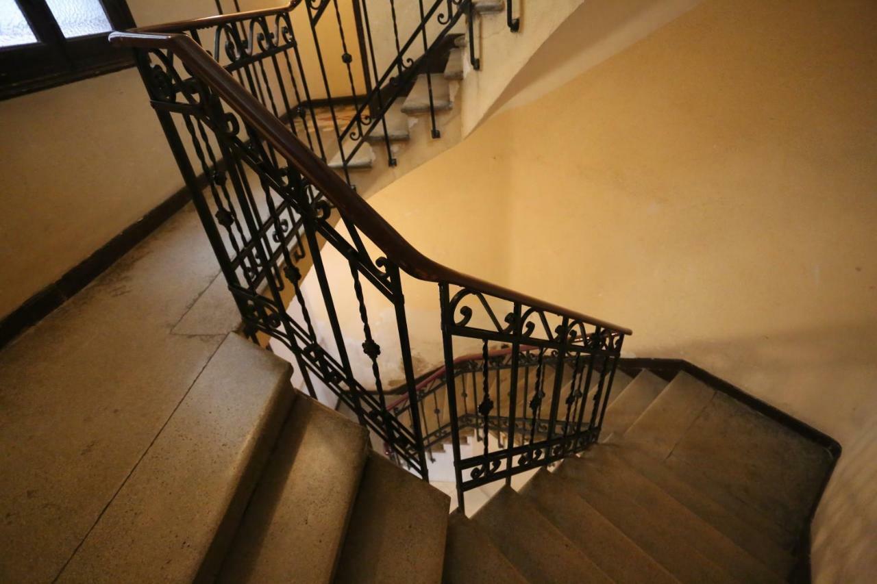 Atocha Art Apartment مدريد المظهر الخارجي الصورة